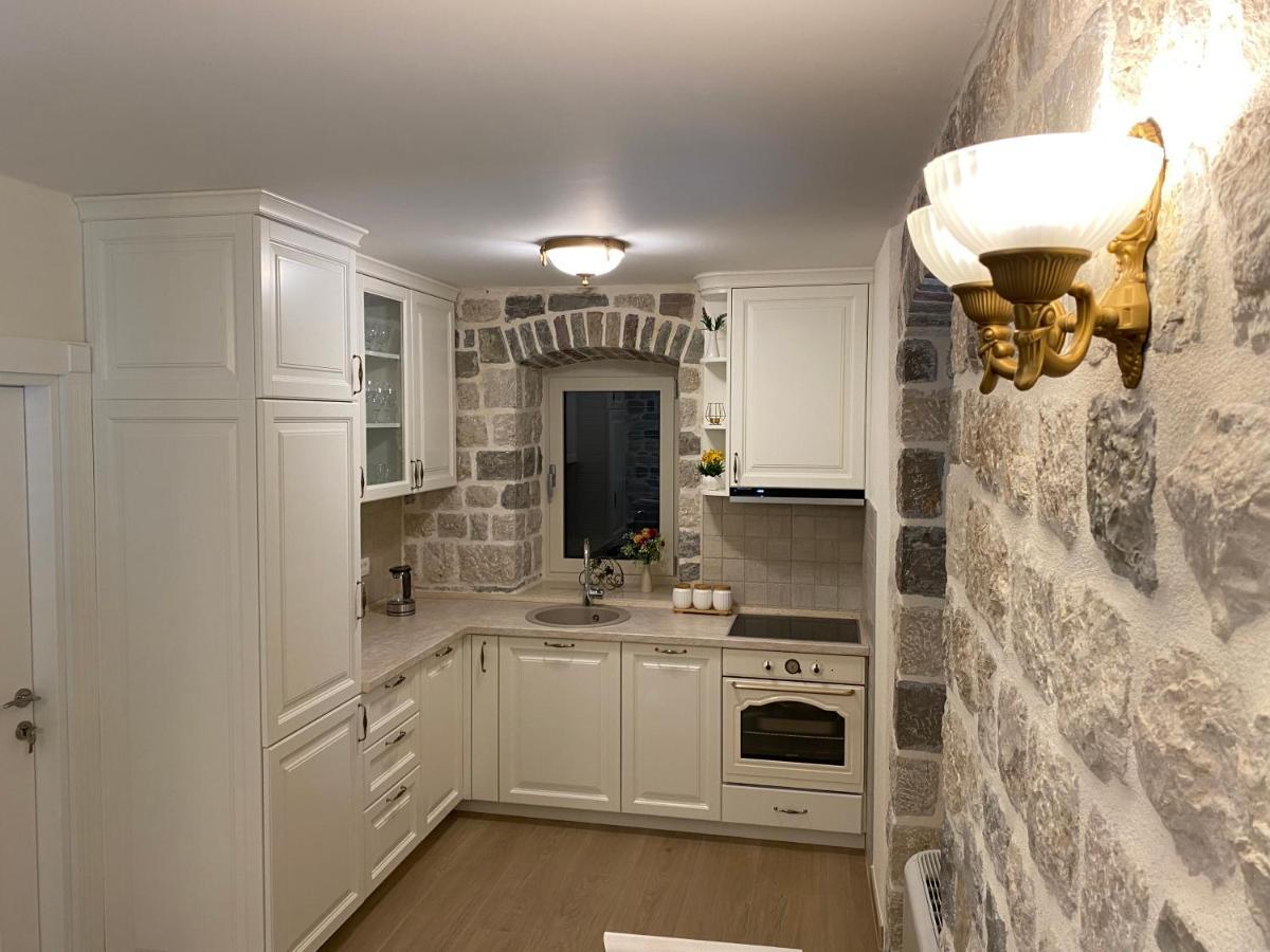 Apartments Marijaz Котор Екстериор снимка